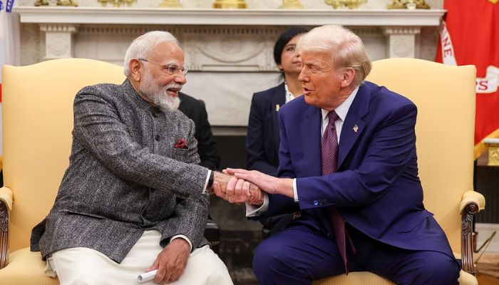 প্রকাশ্যে বিরোধ আর অন্তরালে অংশীদারিত্ব: কোন বাস্তবতায় ভারত-মার্কিন সম্পর্ক?