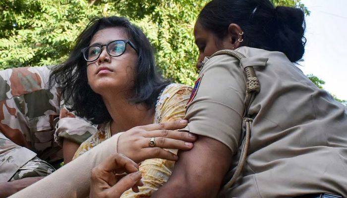 ভারতে যুব আন্দোলনে জ্বালাময়ী স্লোগান, নতুন মুখ কে এই নেহা বোরা