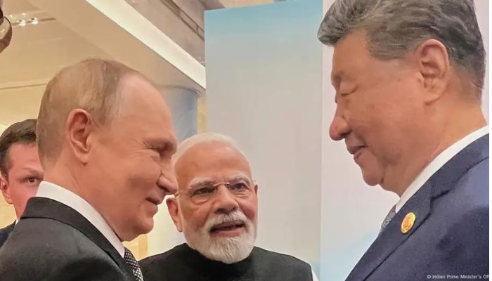  শি জিনপিং-পুতিন ও মোদীর হাসিতে গুরুত্বপূর্ণ কূটনৈতিক বার্তা